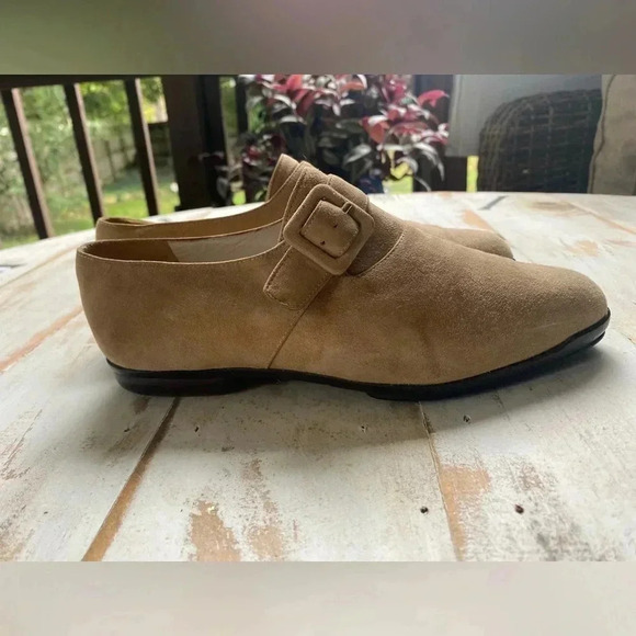 GIORGIO ARMANI women’s tan suede Oxford shoes buckle size 35 Italy almond toe - Picture 12 of 16